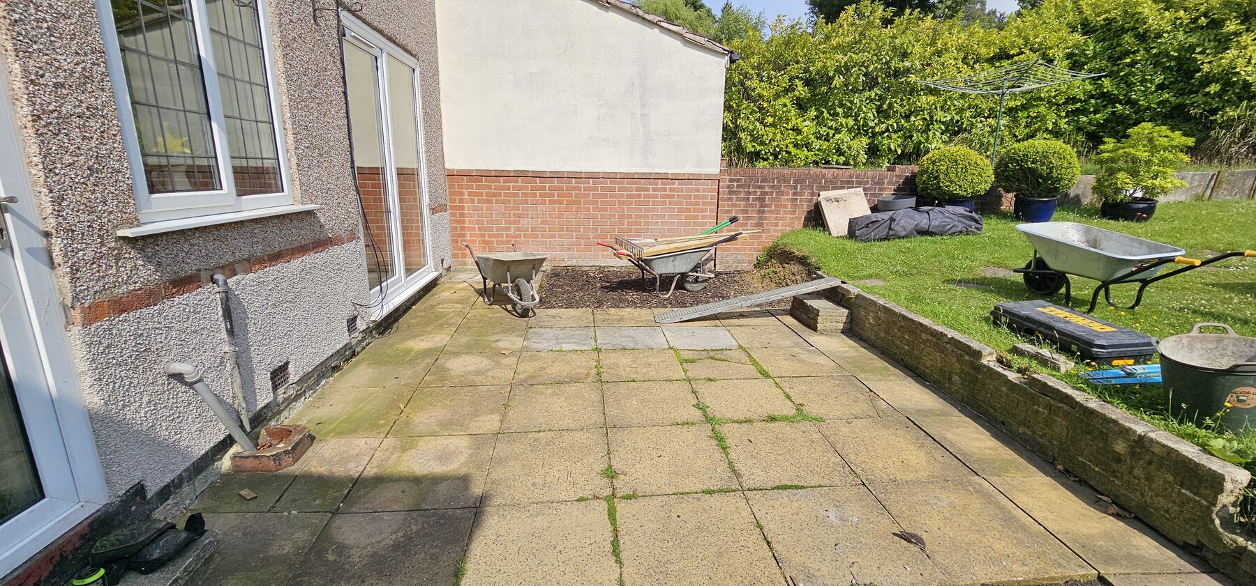 Silver Stone garden before the transformation, view 1